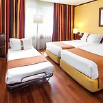 Lisbon-continental By Ihg Szálloda Lisboa