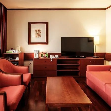 Hotel Lisbon-continental By Ihg 4*
