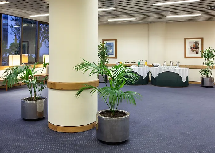 Lisbon-continental By Ihg Hotel Lisbon