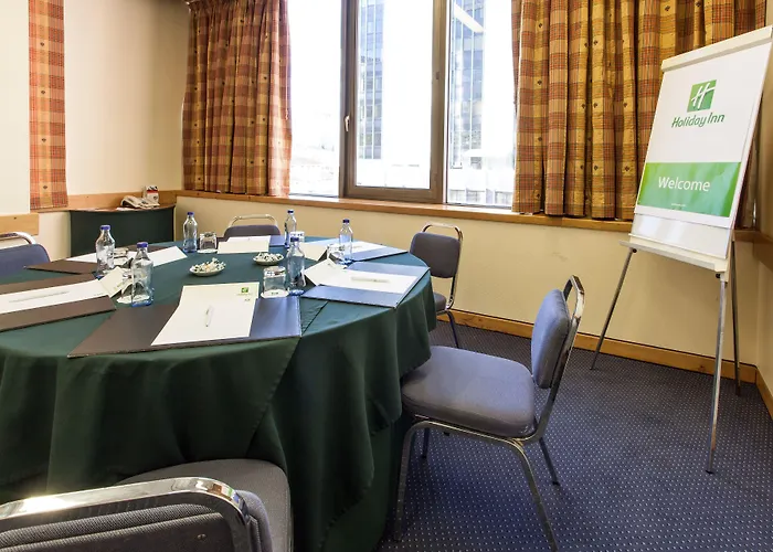 里斯本大陆假日酒店度假村 酒店 4*