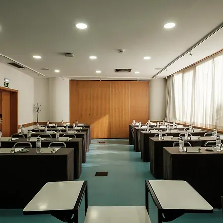 Hotel Lisbon-continental By Ihg 4*
