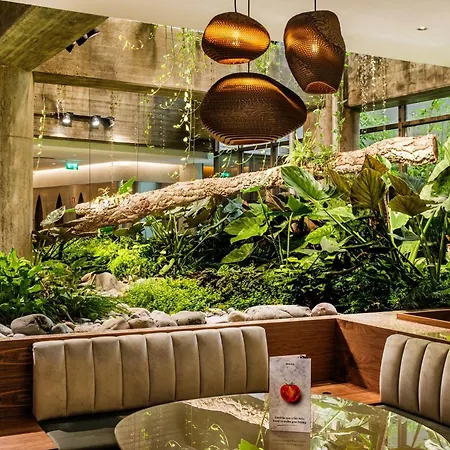 Lisbon-continental By Ihg 4* Lisbon