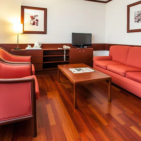 Lisbon-continental By Ihg 4* Лиссабон
