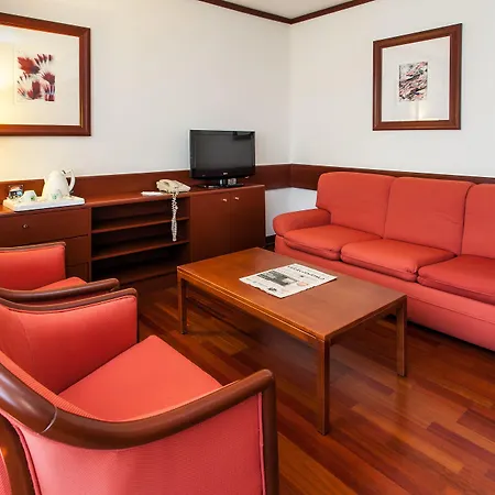 Отель Lisbon-continental By Ihg