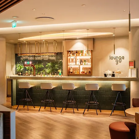 Отель Lisbon-continental By Ihg 4*