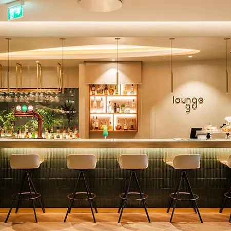 Lisbon-continental By Ihg Hotel 4*