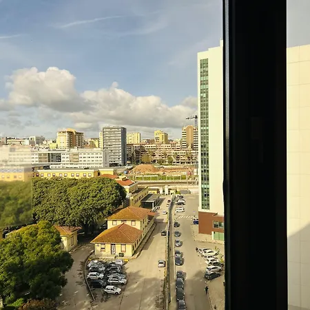 Lisbon-continental By Ihg Hotel