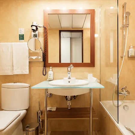 Отель Lisbon-continental By Ihg 4*