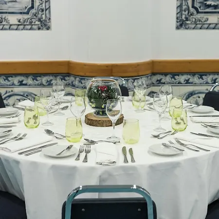 Lisbon-continental By Ihg Лиссабон