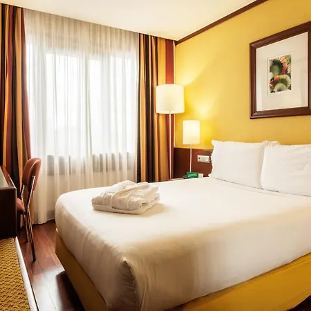 Lisbon-continental By Ihg Hotel 4*