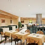 里斯本大陆假日酒店度假村 4* Lisboa