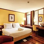 里斯本大陆假日酒店度假村 4* Lisboa