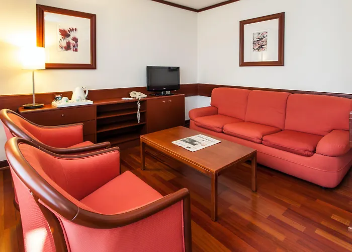 Отель Lisbon-continental By Ihg