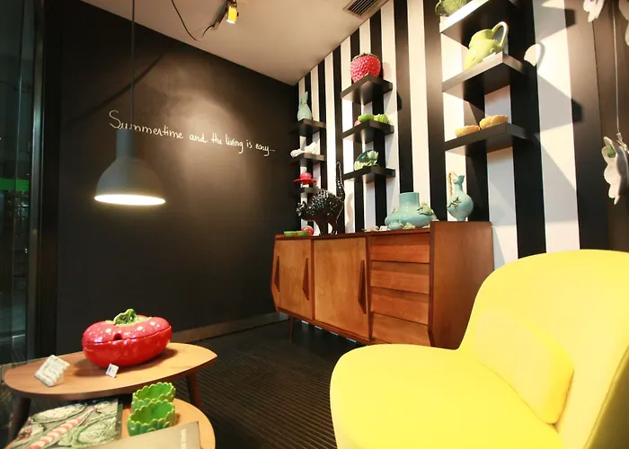 Отель Lisbon-continental By Ihg Лиссабон