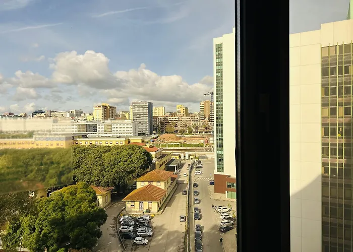 Lisbon-continental By Ihg Отель